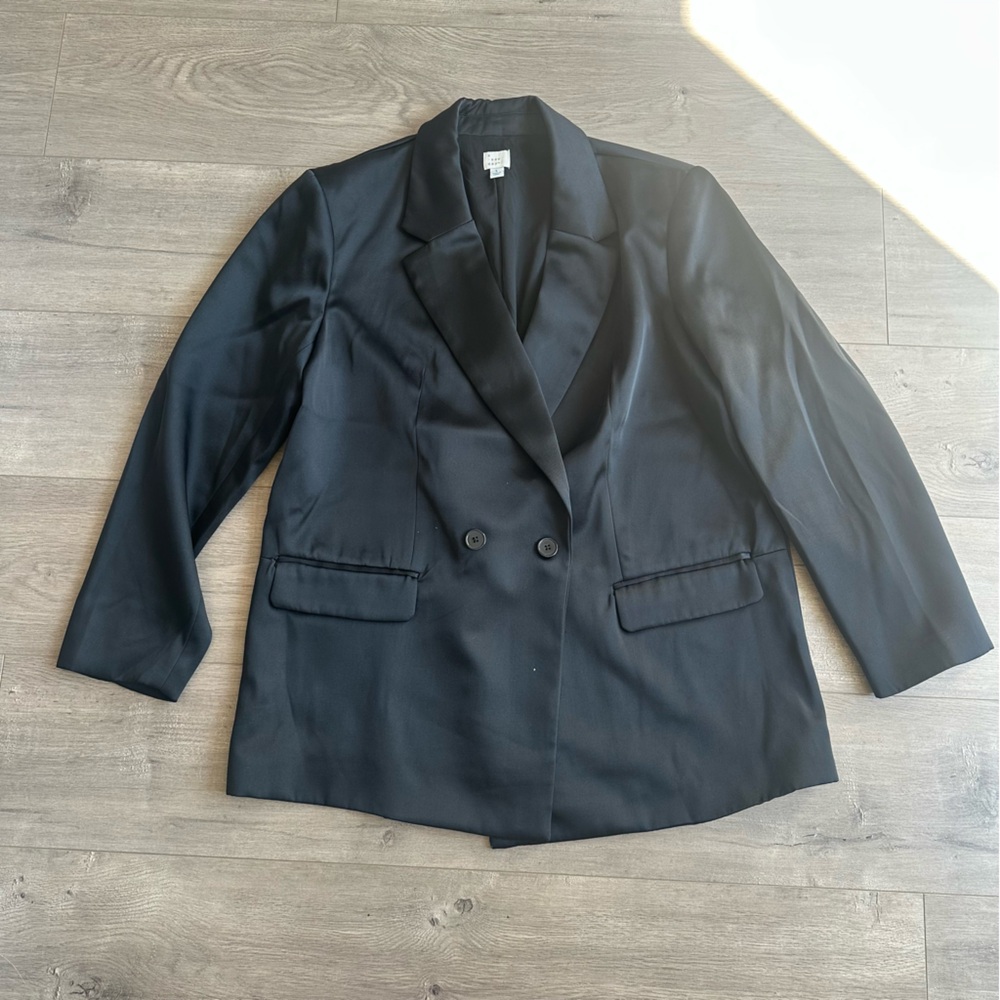 EUC a new day black blazer - size large